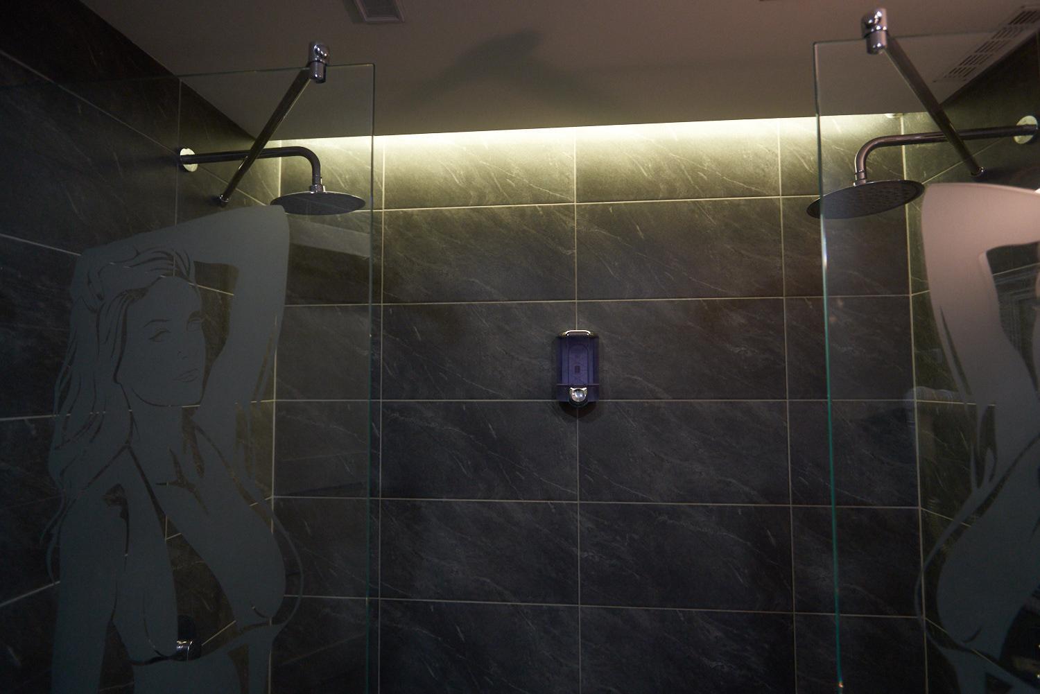 Apartment On Pobeda 4 With Sauna