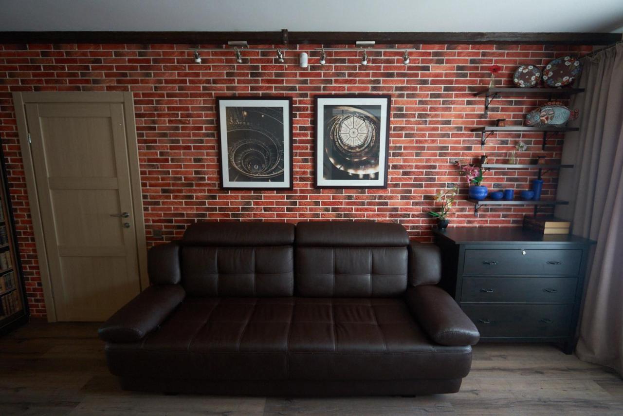 Apartment On Pobeda 4 With Sauna *
