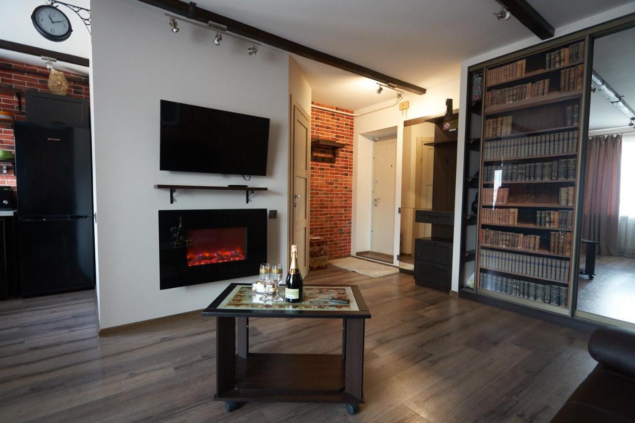 Apartment On Pobeda 4 With Sauna *